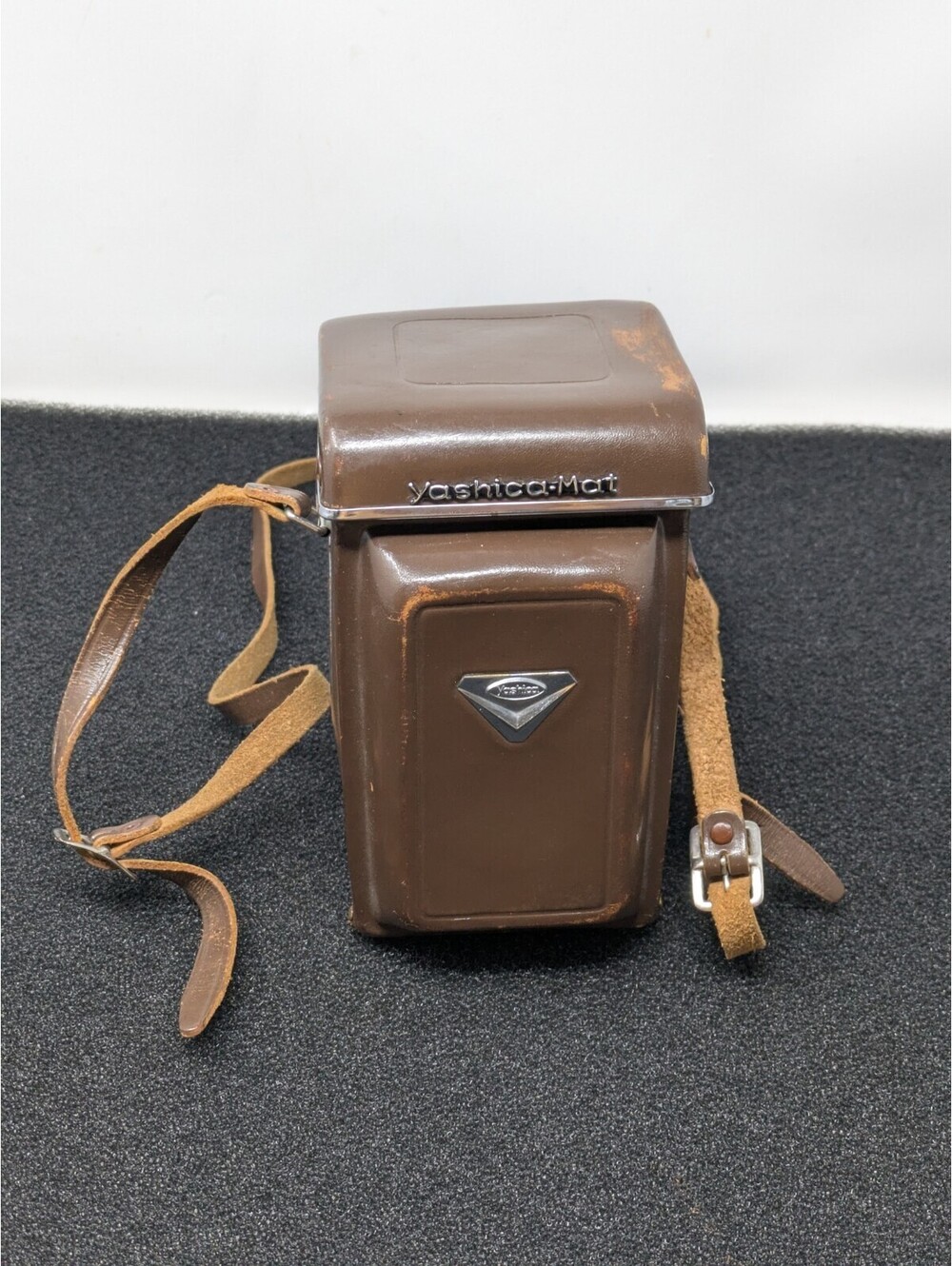 Yashica - Mat LM 6X6 brown case for TLR Camera, OEM